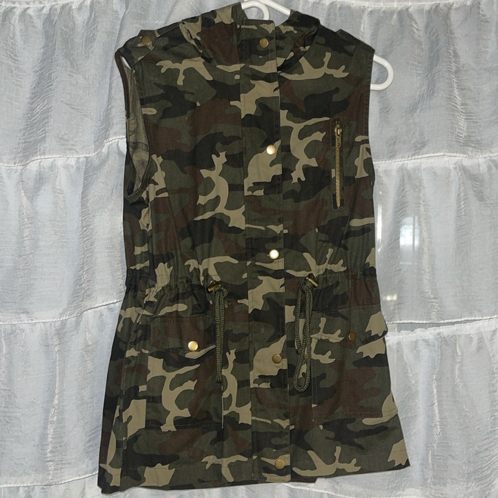 Camo vest